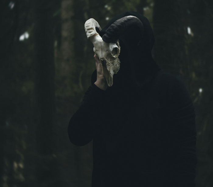 60 Times People Faced Unexplainable, Real-Life Horror Stories