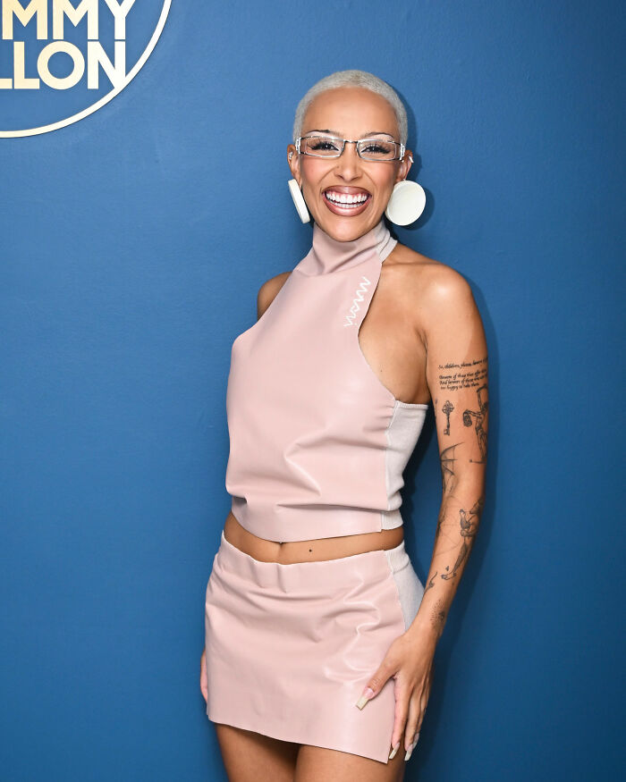 &#8220;My Jeans Are Blee&#8221;: Doja Cat Roasts Sydney Sweeney’s Ad As Critics Slam It for ‘Supremacy Propaganda’