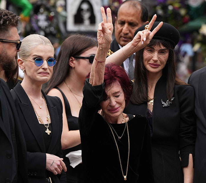 &#8220;Didn&#8217;t Even Know There Was Another Daughter&#8221;: Ozzy Osbourne&#8217;s Second Eldest Daughter Stuns