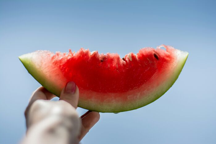 6 Relatively Unknown But Serious Side Effects Of Eating Watermelon Every Day
