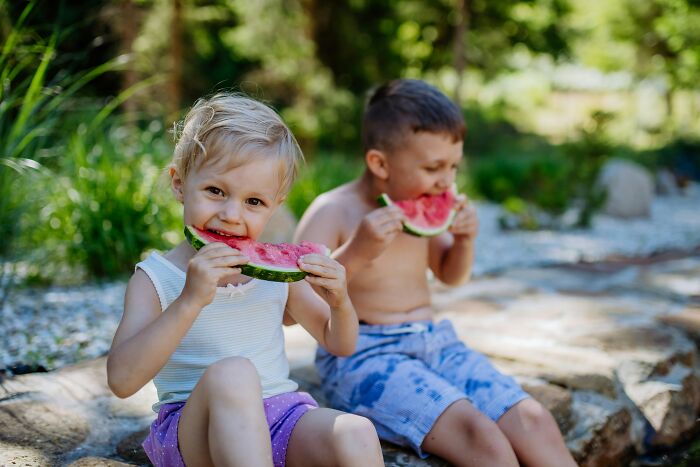 6 Relatively Unknown But Serious Side Effects Of Eating Watermelon Every Day