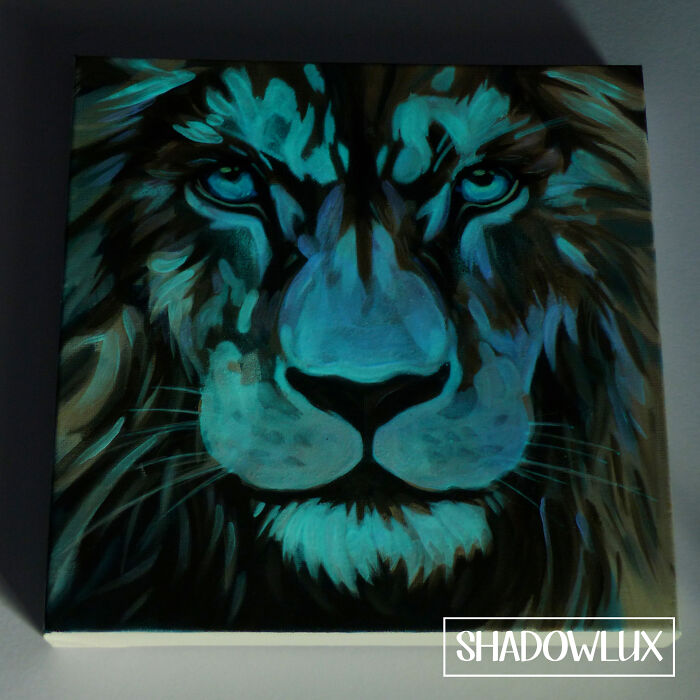I Make Glow In The Dark Lion Paintings (7 Pics)