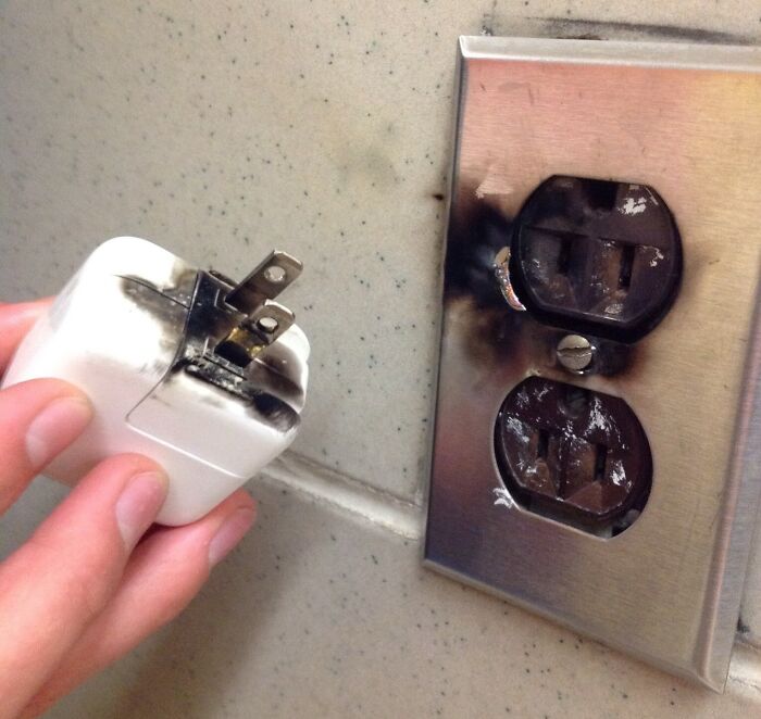 Schools From Hell: 79 Annoying Things School Students Are Still Dealing With In The Big 25