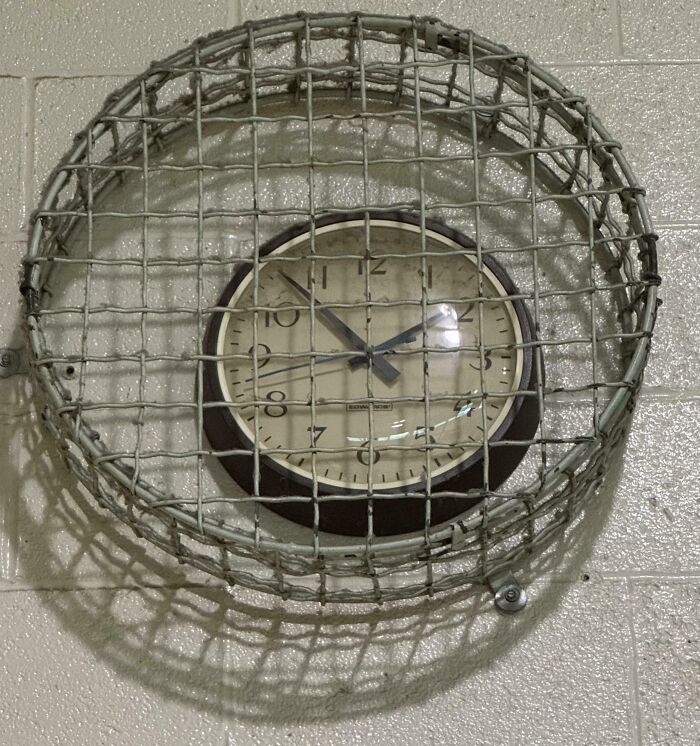 Schools From Hell: 79 Annoying Things School Students Are Still Dealing With In The Big 25
