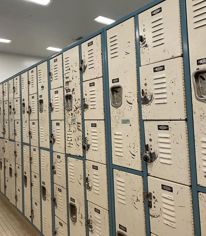 Schools From Hell: 79 Annoying Things School Students Are Still Dealing With In The Big 25