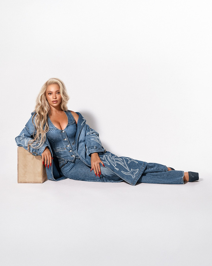 Beyoncé Pulled In As Sydney Sweeney “Genes” Ad Continues to Roil America