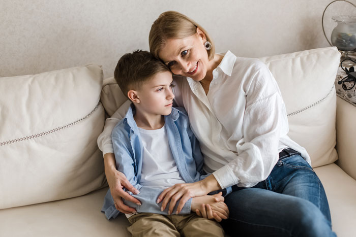 Lady Called &#8220;Cruel&#8221; As She Refuses To Let Ex&#8217;s Stepkid Use Her Bathroom, Suspects He Wants To Snoop