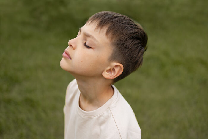 32 Pieces Of Advice Kids Were Given That They Only Later Realized Were Manipulation In Disguise