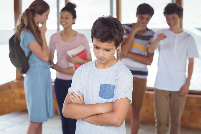 32 Pieces Of Advice Kids Were Given That They Only Later Realized Were Manipulation In Disguise