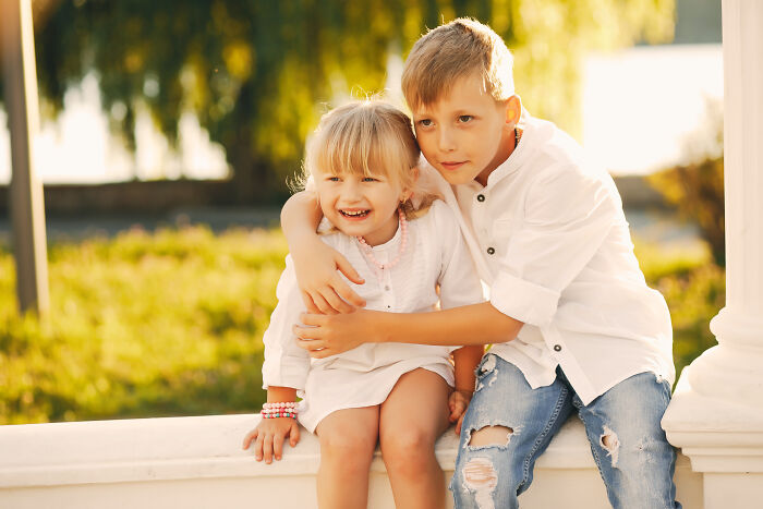 32 Pieces Of Advice Kids Were Given That They Only Later Realized Were Manipulation In Disguise