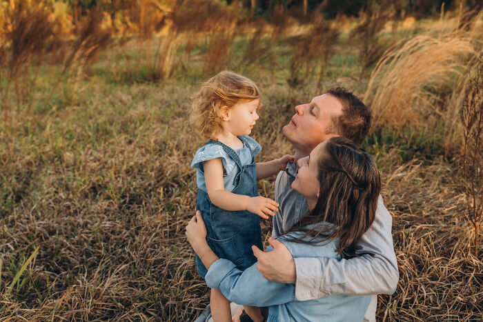 32 Pieces Of Advice Kids Were Given That They Only Later Realized Were Manipulation In Disguise
