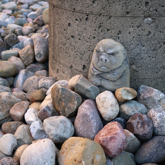 62 Doodled Creatures That Popped Up In Unexpected Places, By David Zinn (New Pics)
