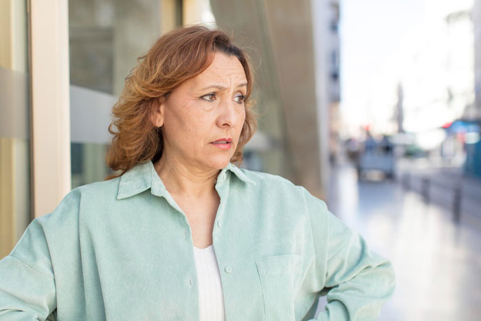 Absentee Mom Expects Teen To Pause His Life And Babysit Fiancé&#8217;s Kids So They Can Enjoy Their Dates