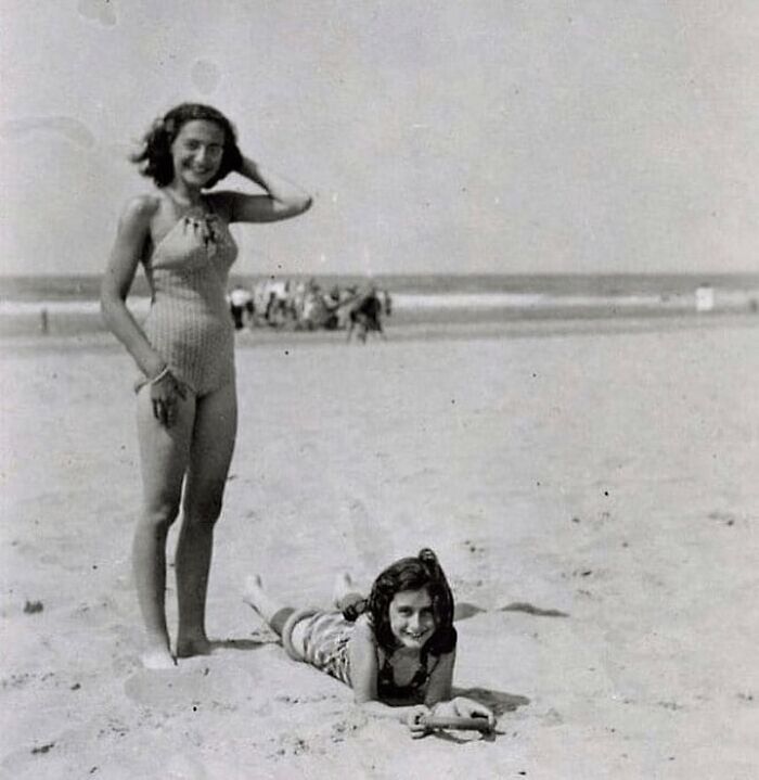 79 Historical Photos And Their Interesting Or Heartbreaking Backstories (New Pics)