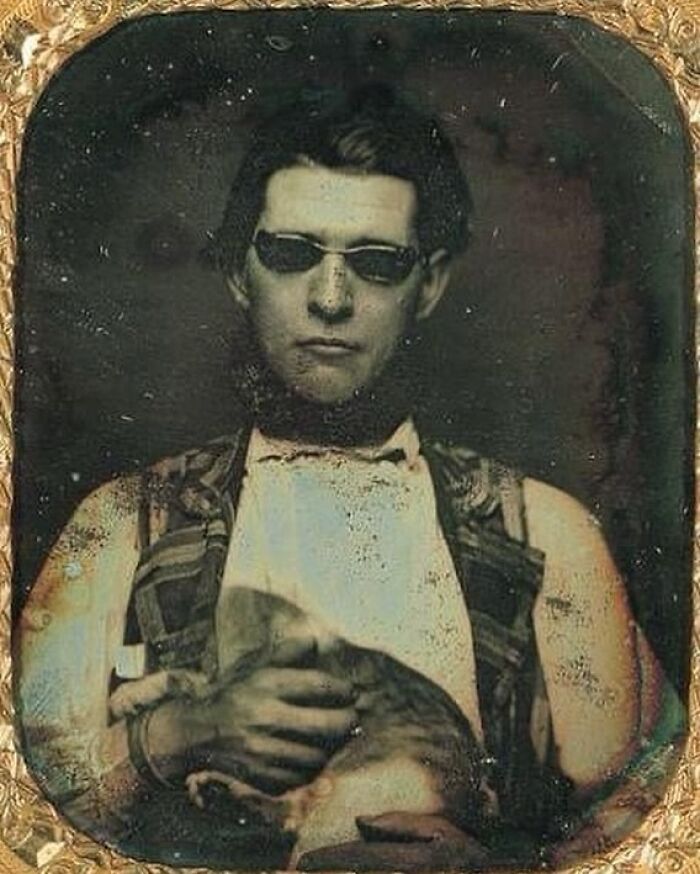 79 Historical Photos And Their Interesting Or Heartbreaking Backstories (New Pics)