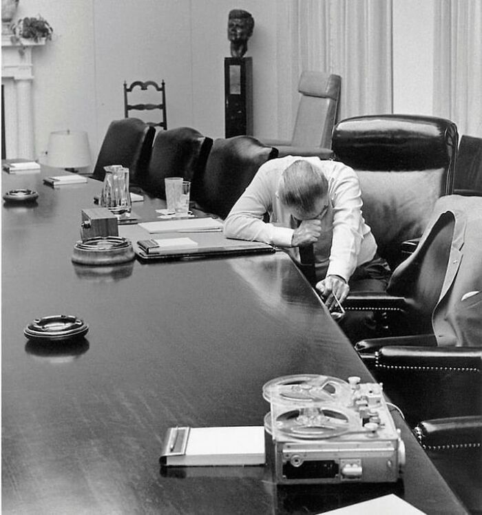 79 Historical Photos And Their Interesting Or Heartbreaking Backstories (New Pics)
