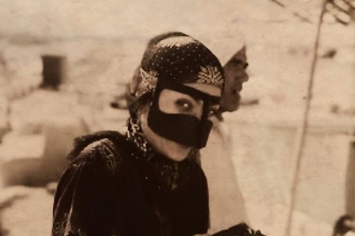 79 Historical Photos And Their Interesting Or Heartbreaking Backstories (New Pics)