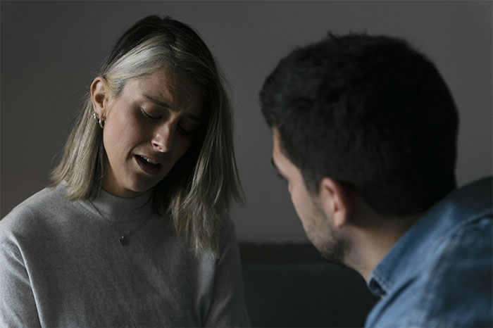 Man Learns His Wife’s Family Secretly Cyber-Bullied Him, Bans Them From Seeing His Son