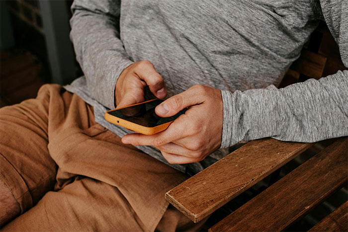 Man Learns His Wife’s Family Secretly Cyber-Bullied Him, Bans Them From Seeing His Son