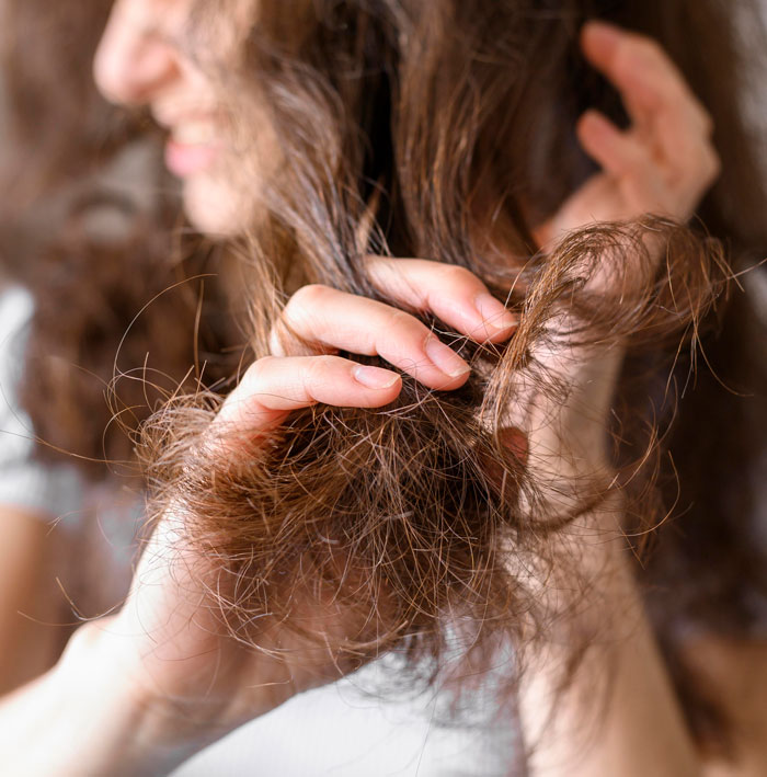 Woman Blames Sexism For Not Landing A Job, Gets Hit With A Brutal Reality Check From Sister
