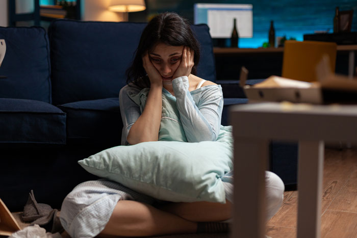Woman Blames Sexism For Not Landing A Job, Gets Hit With A Brutal Reality Check From Sister