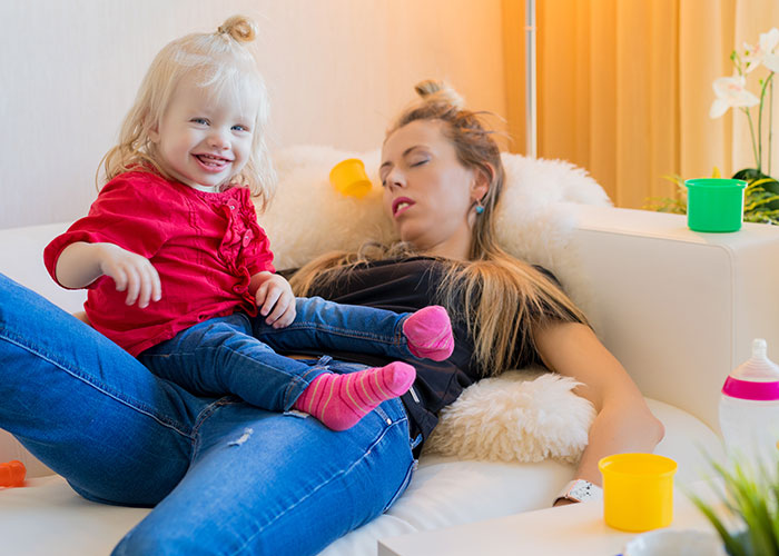 “It Shocks Him”: 66 Unhinged Mom Hacks That Toe The Line Between Genius And Chaos