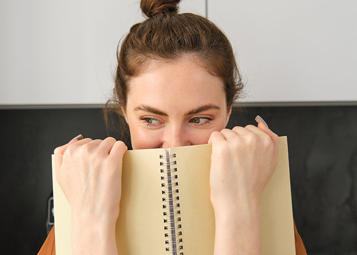 “It Shocks Him”: 66 Unhinged Mom Hacks That Toe The Line Between Genius And Chaos