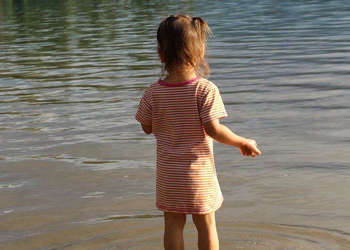 “It Shocks Him”: 66 Unhinged Mom Hacks That Toe The Line Between Genius And Chaos
