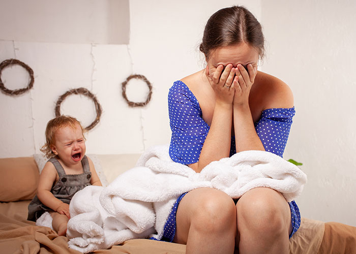 “It Shocks Him”: 66 Unhinged Mom Hacks That Toe The Line Between Genius And Chaos
