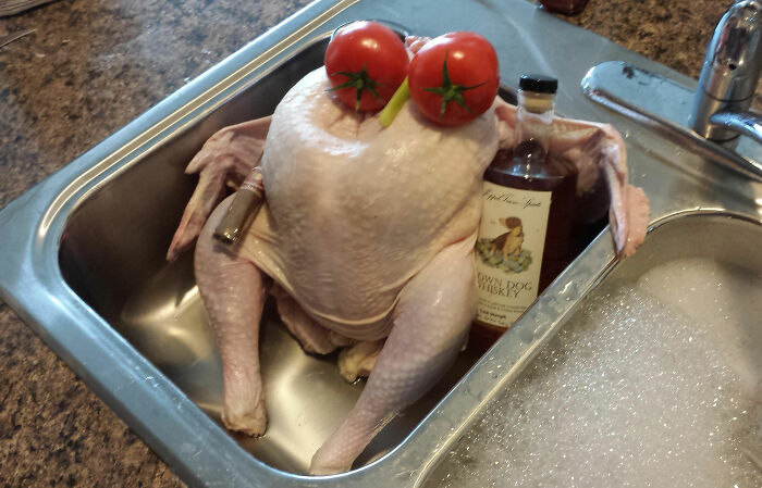 36 People Share The Weirdest Things They’ve Ever Seen In Someone’s Else’s Home
