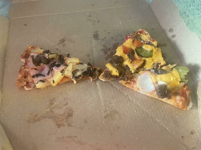 36 People Share The Weirdest Things They’ve Ever Seen In Someone’s Else’s Home