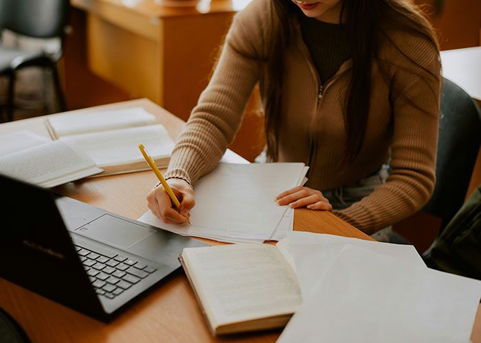 66 Mind Tricks That Actually Work, According to People Who Tried Them