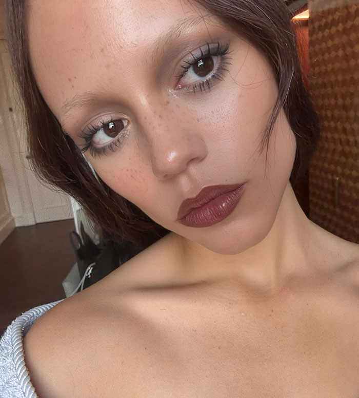 Jenna Ortega’s New Look Sparks Outrage Over Hollywood’s “Disturbing” Beauty Standards