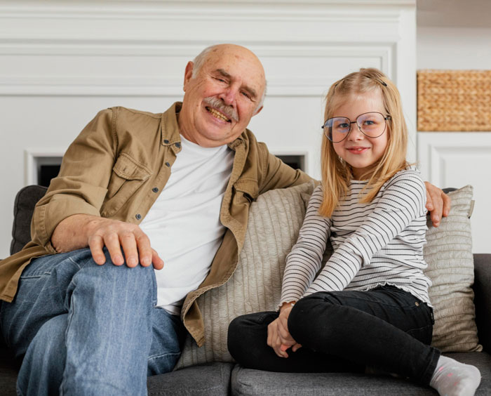 Greedy Bro Expects Half Of Inheritance That Sis Received Despite Never Caring For Late Grandpa