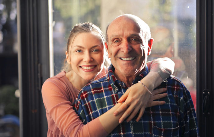 Greedy Bro Expects Half Of Inheritance That Sis Received Despite Never Caring For Late Grandpa