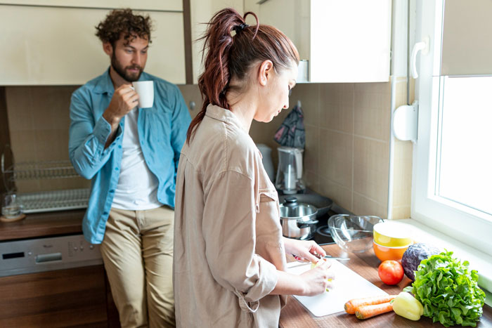 Wife Leaves Raw Chicken In Trunk For Hours, Husband Declares It Biohazard And Refuses Dinner