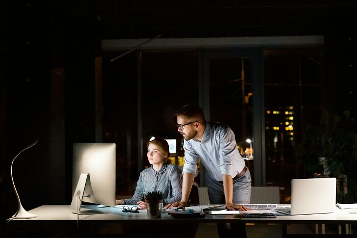 67 Job Interview Red Flags That Scream Toxic Workplace