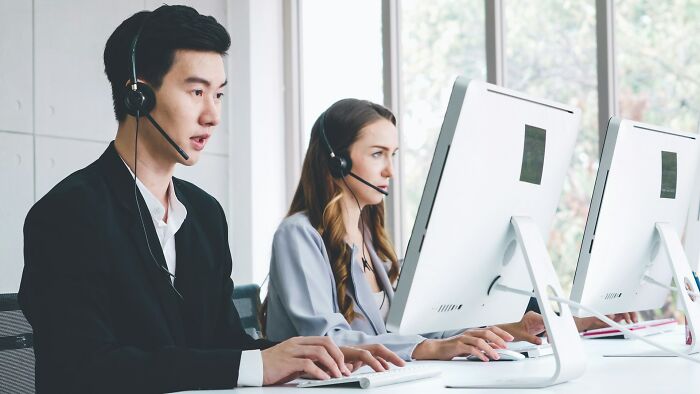 67 Job Interview Red Flags That Scream Toxic Workplace