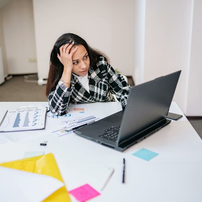 67 Job Interview Red Flags That Scream Toxic Workplace