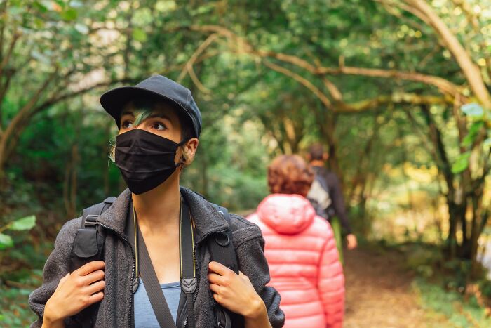 “Still Scares Me”: 86 People Who Couldn’t Sleep For Days After Spending Time In The Woods
