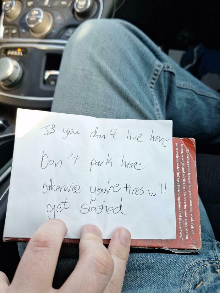 55 Unhinged Neighbors’ Notes That Made Sure Living Among People May Be Hard But Never Boring