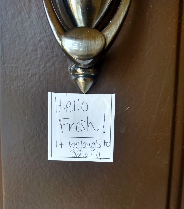 55 Unhinged Neighbors’ Notes That Made Sure Living Among People May Be Hard But Never Boring