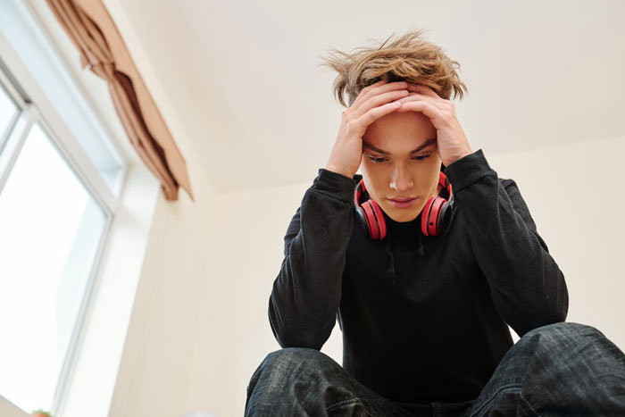 Sis Keeps Dropping Her Kid For Teen Bro To Babysit, He Loses It After Pregnancy Announcement