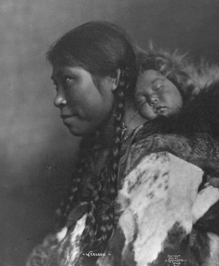 30 Historic Photos That Capture The Unbreakable Spirit Of The Inuit