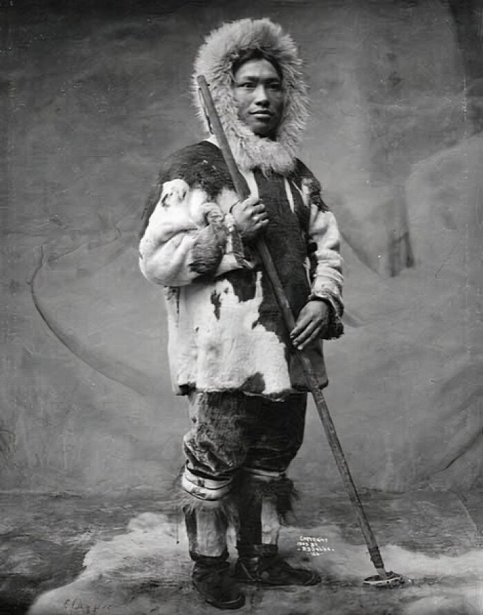 30 Historic Photos That Capture The Unbreakable Spirit Of The Inuit