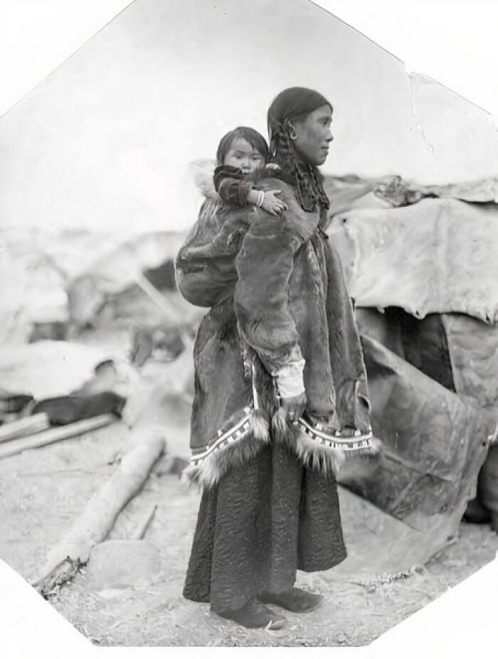 30 Historic Photos That Capture The Unbreakable Spirit Of The Inuit