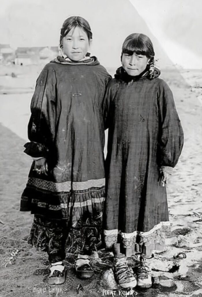 30 Historic Photos That Capture The Unbreakable Spirit Of The Inuit