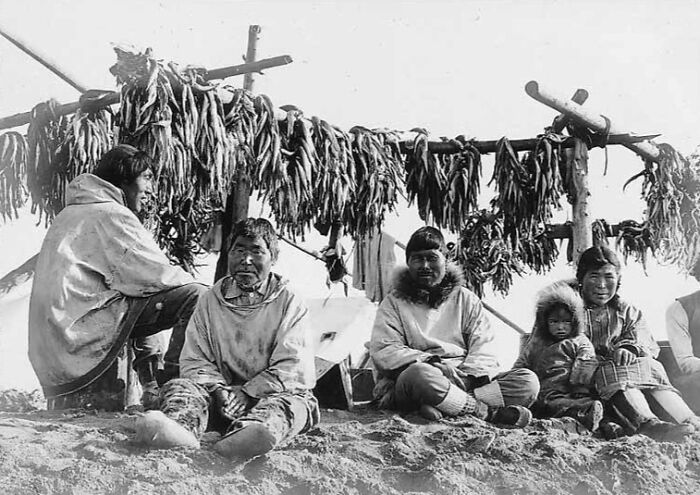 30 Historic Photos That Capture The Unbreakable Spirit Of The Inuit