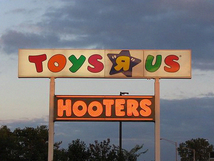 These Design Fails Are So Bad, You Might Wonder Who Approved Them In The First Place (44 Pics)