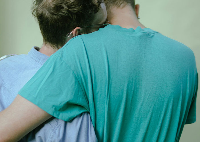 “One Day, She Was Just Gone”: 84 Mysteries People Personally Experienced And Still Can’t Explain